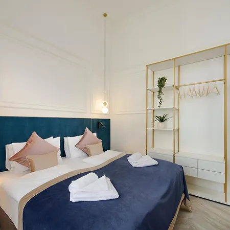 Отель Sophia Palace 4*